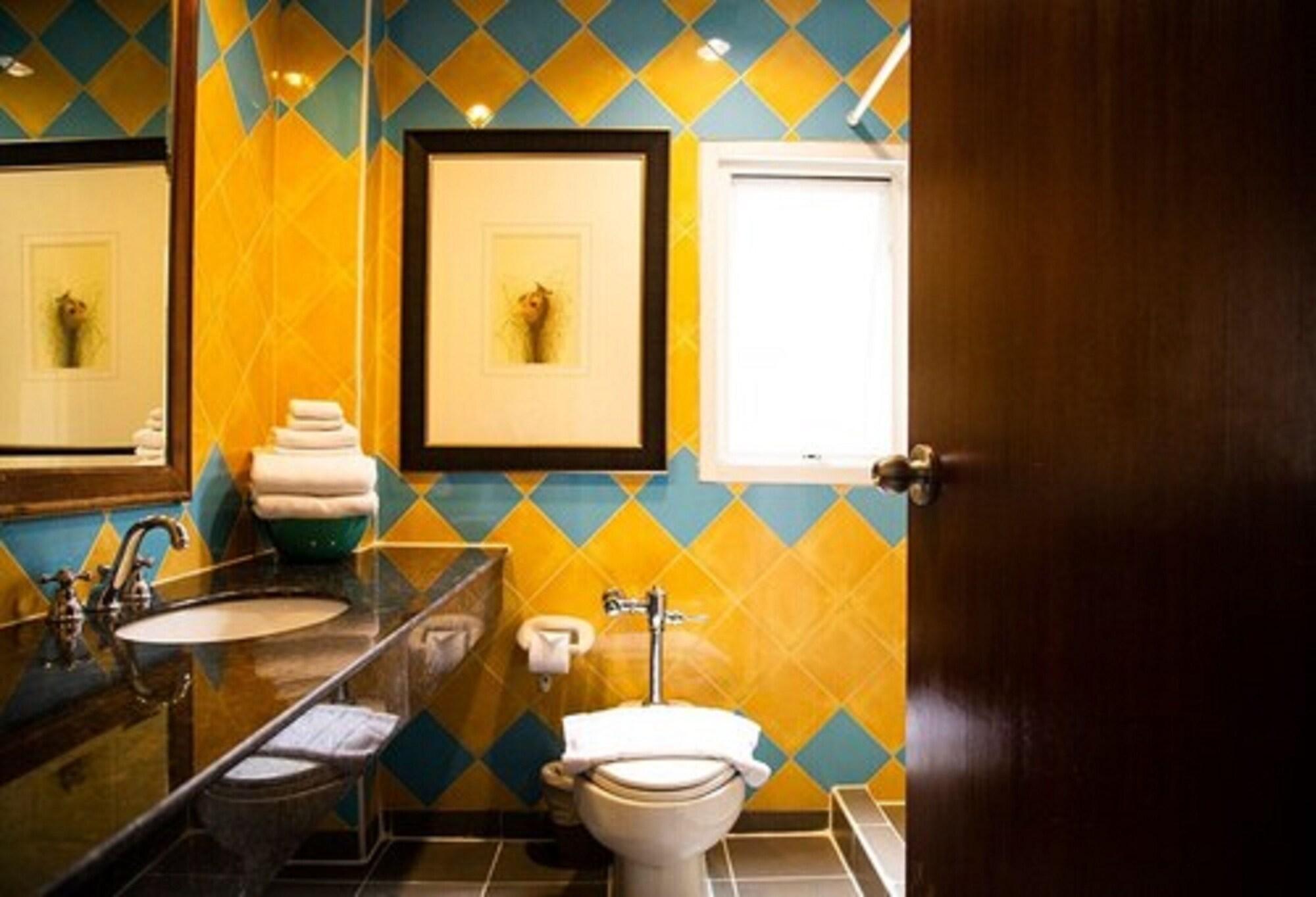 Baboona Beachfront Living Отель Паттайя