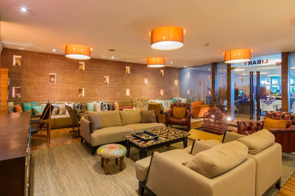 Отель Baboona Beachfront Living
