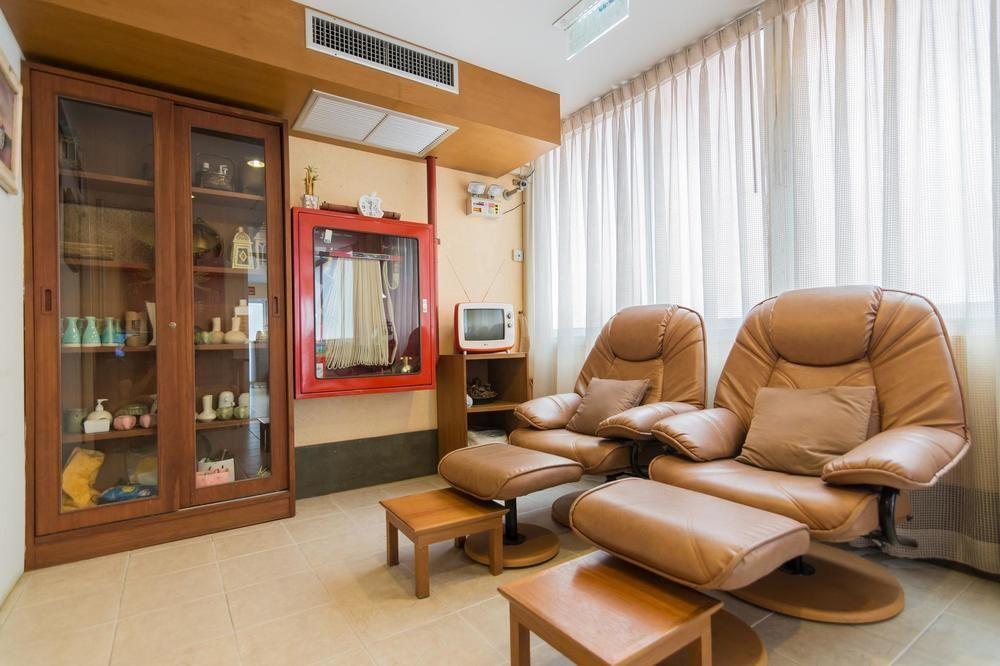 Baboona Beachfront Living Отель