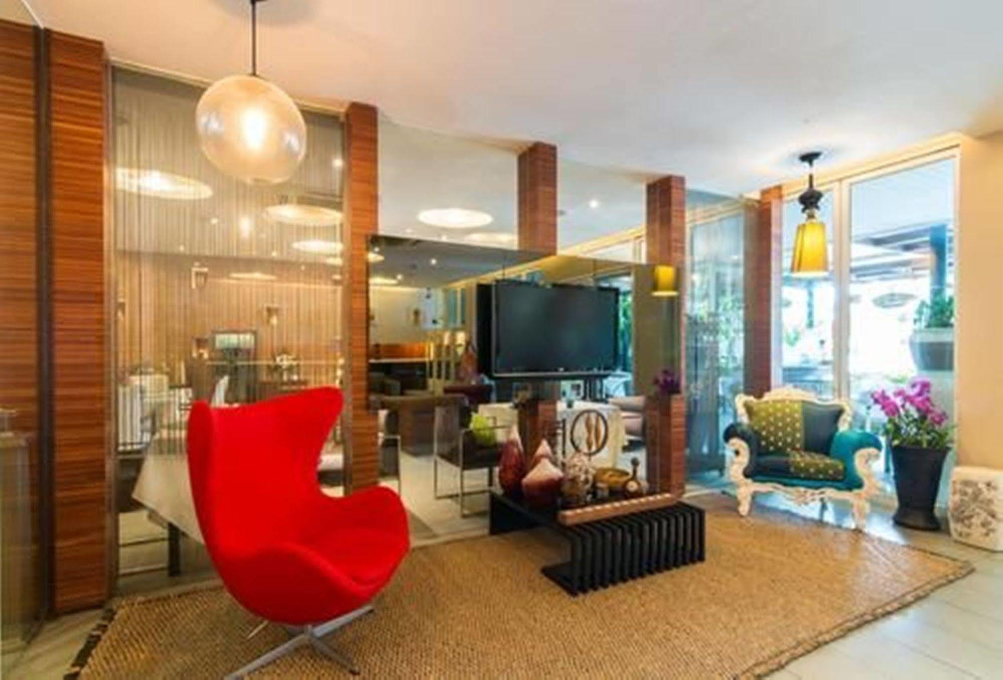 Отель Baboona Beachfront Living 3*